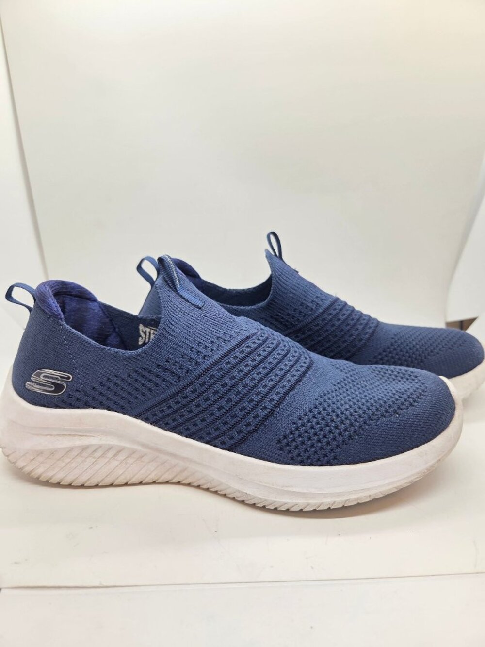 Womens Skechers Navy Blue Slip-On Sneakers 9 Air-Cooled Memory Foam Lightweight